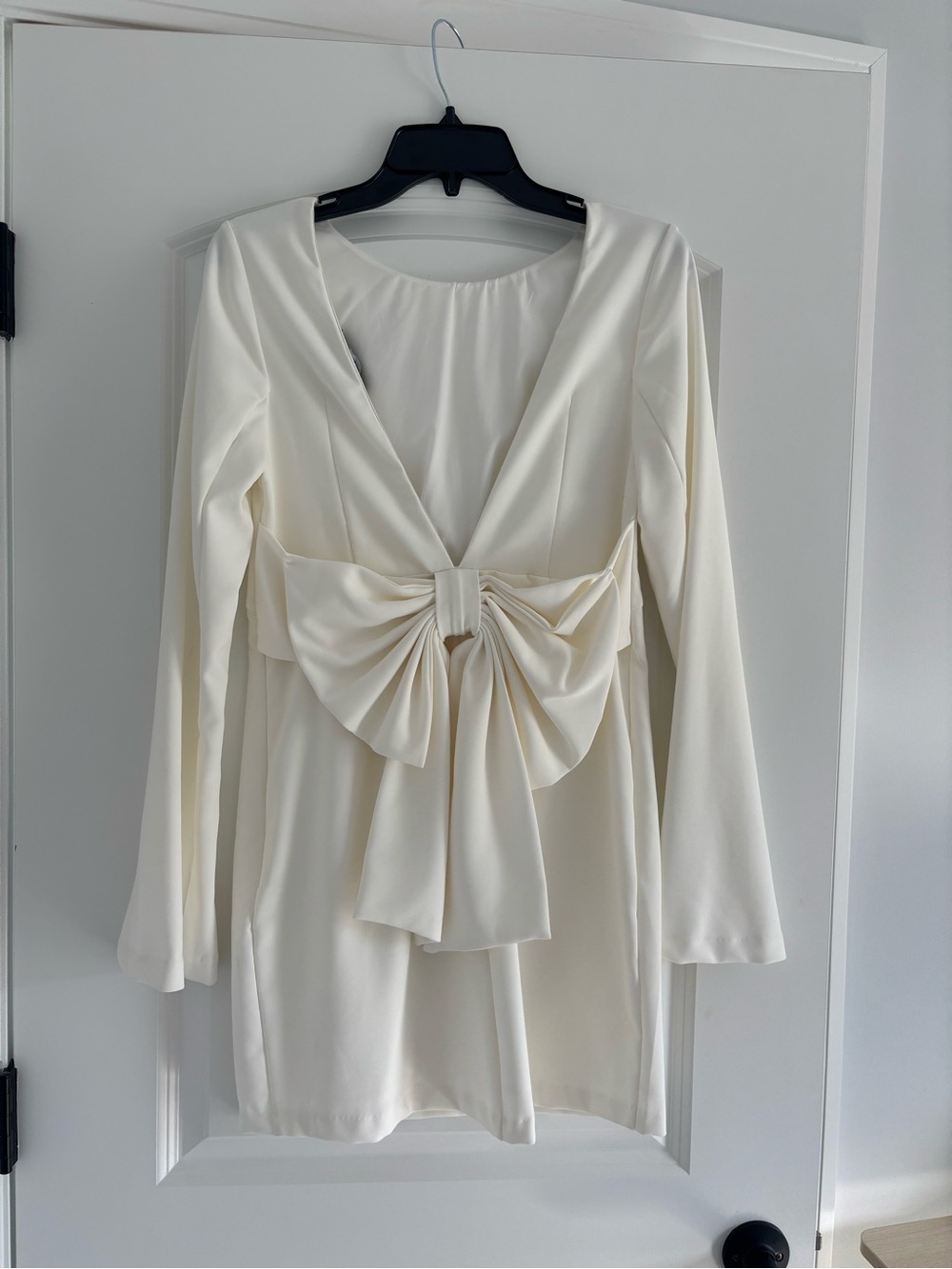 Lulus Elegant Ivory Long-Sleeve Mini Dress with back Bow
